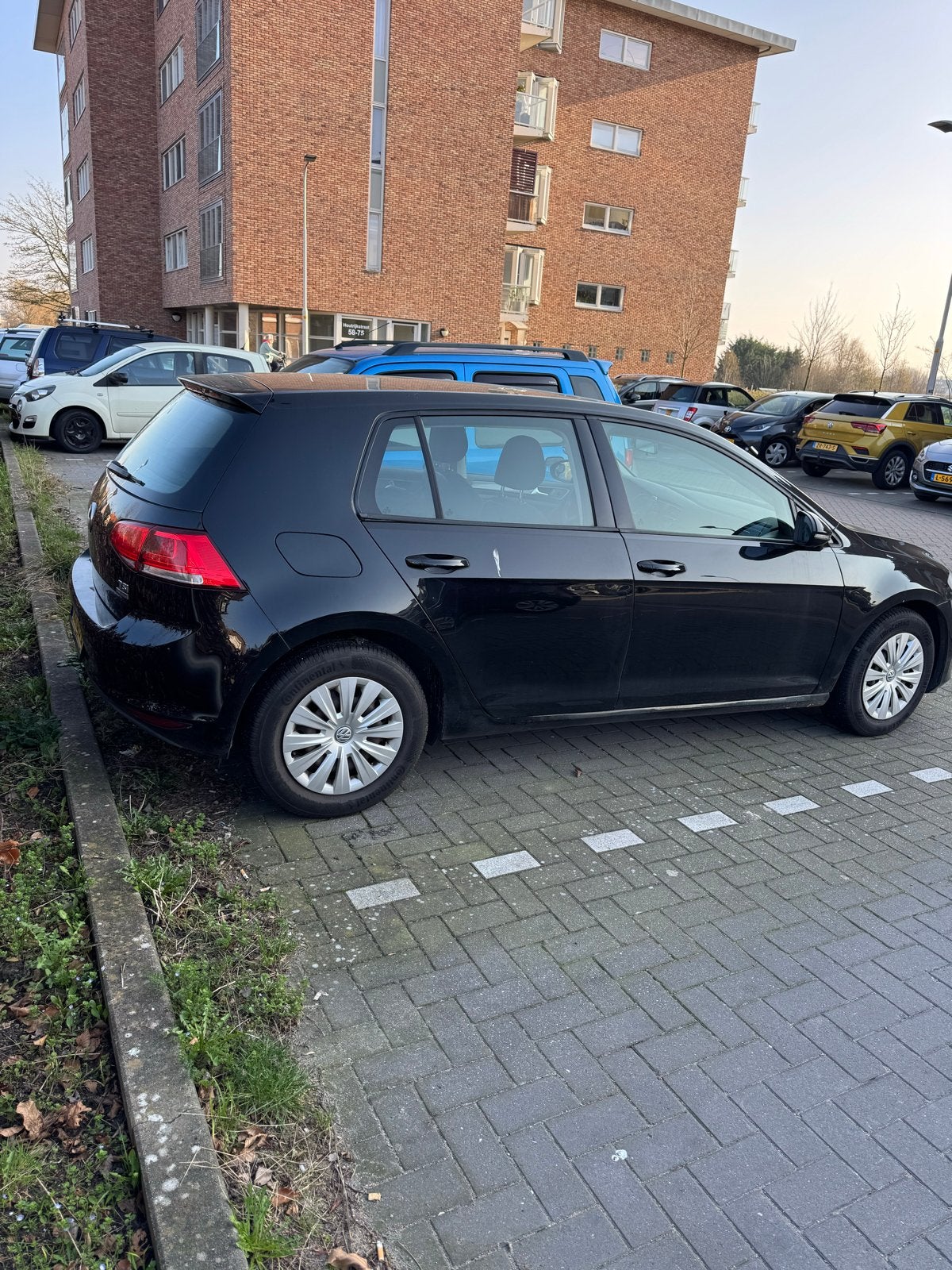 Volkswagen Golf 1.2 TSI 77KW 5D 2014 Zwart, Auto's, Volkswagen, Voorwielaandrijving, Stof, Electronic Stability Program (ESP)
