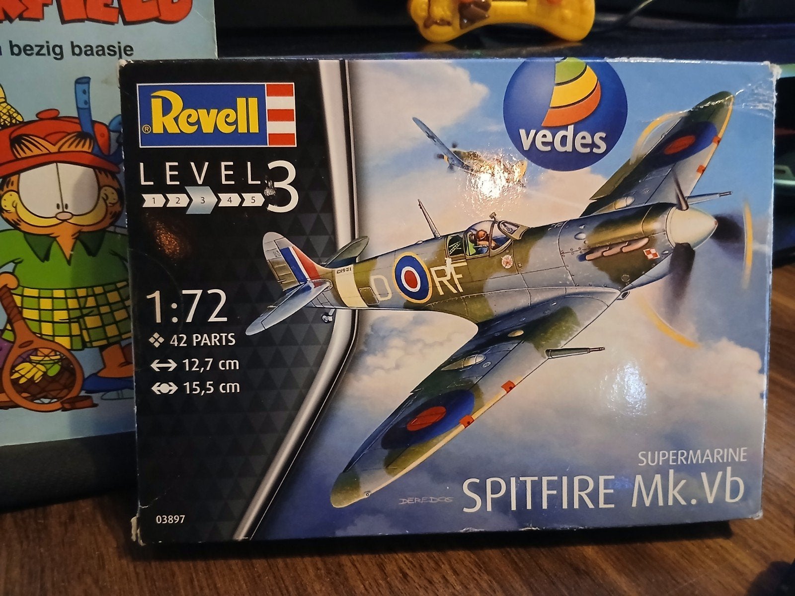 Revel spitfire mk.vb, Ophalen of Verzenden, Nieuw, Groter dan 1:72, Overige merken