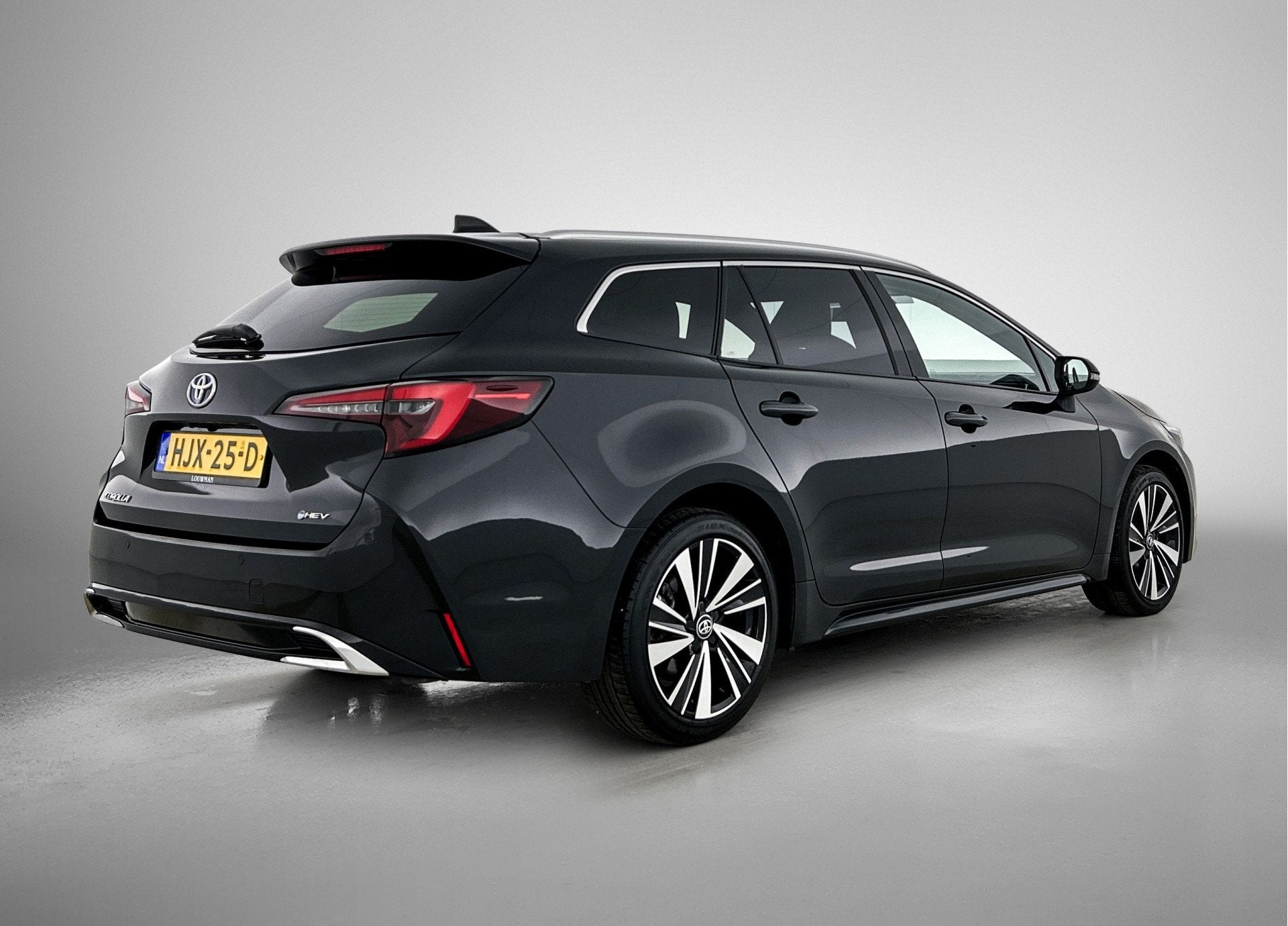 Toyota Corolla Touring Sports Hybrid 140 Dynamic | Half lede, 12 maanden, 450 kg, Gebruikt, 4 cilinders