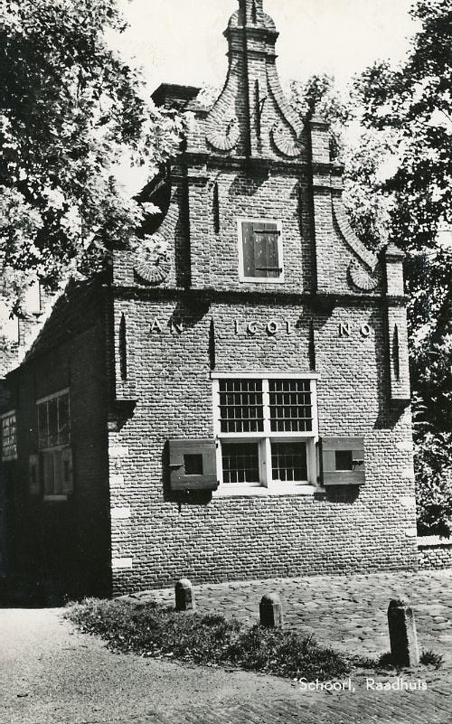 SCHOORL – Raadhuis 1967 (VK502), Verzamelen, Ansichtkaarten | Nederland, Verzenden, 1960 tot 1980, Gelopen, Noord-Holland
