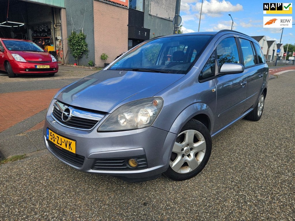 Opel Zafira 1.8 Temptation 7Zitter 1 jaar APK, Auto's, Opel, Gebruikt, 4 cilinders, Origineel Nederlands, Startonderbreker