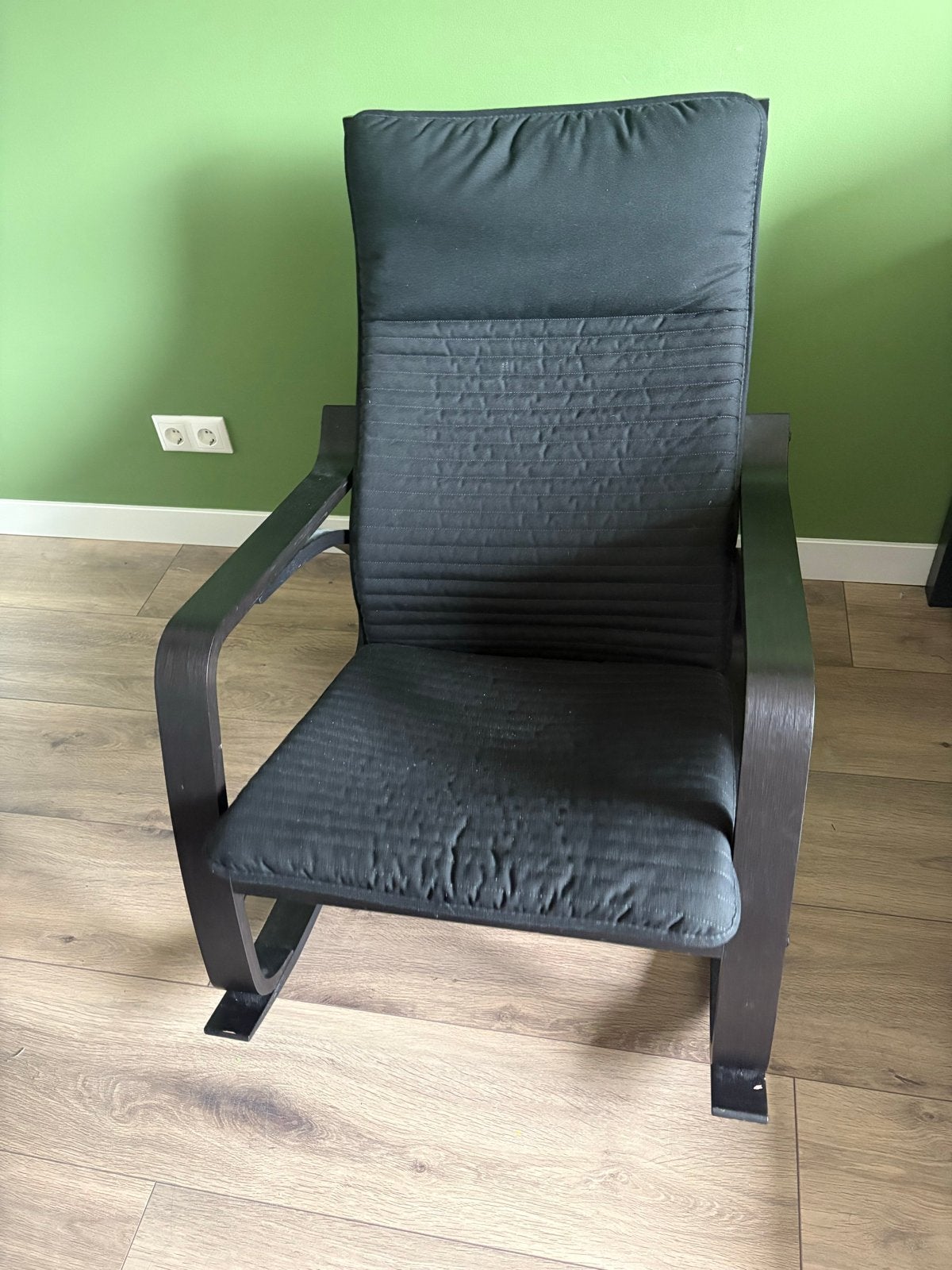 IKEA Poäng Schommelstoel Zwart met Zwart Kussen, Huis en Inrichting, Stoelen, Ophalen, Zwart, Zo goed als nieuw, Eén