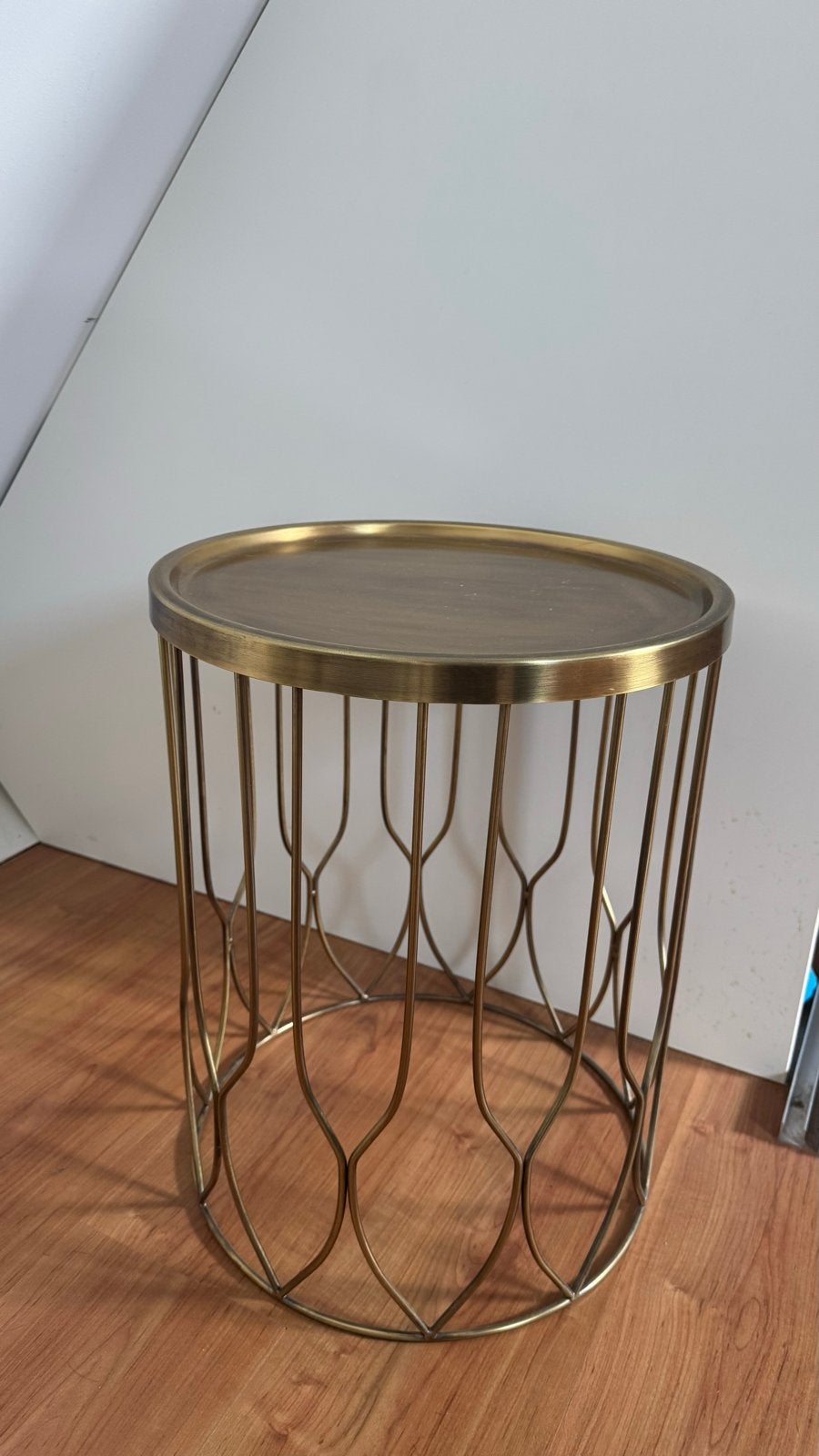 Bijzettafel Verdi Leen Bakker, Minder dan 55 cm, Metaal of Aluminium, Rond, Zo goed als nieuw