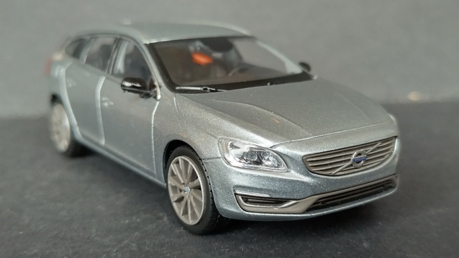 Volvo V60 1:43 Norev Pol, Hobby en Vrije tijd, Modelauto's | 1:43, Evreux France, Auto, ., Norev