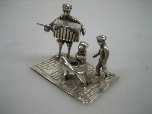 Zilver Hollands miniatuur Man met Aapje en Hond 1983