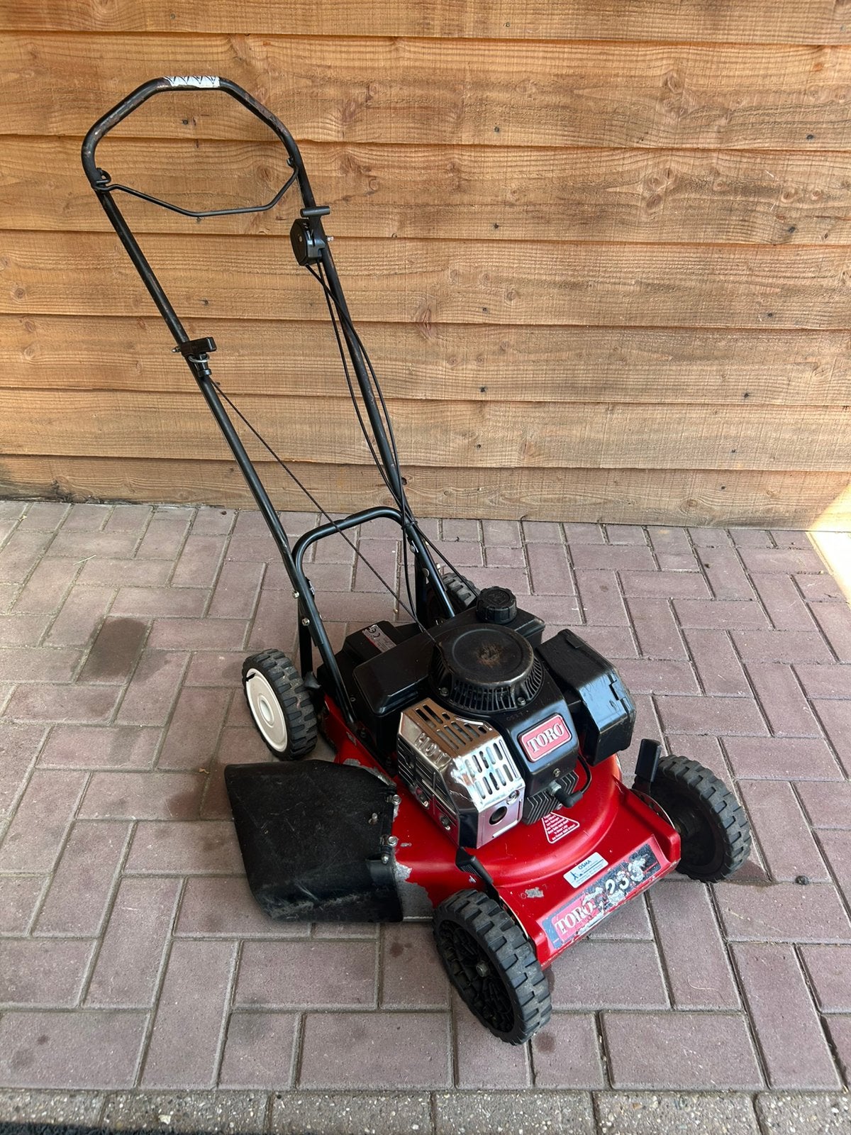 Toro 2takt Loopmaaier zijuitworp, Ophalen, Gebruikt