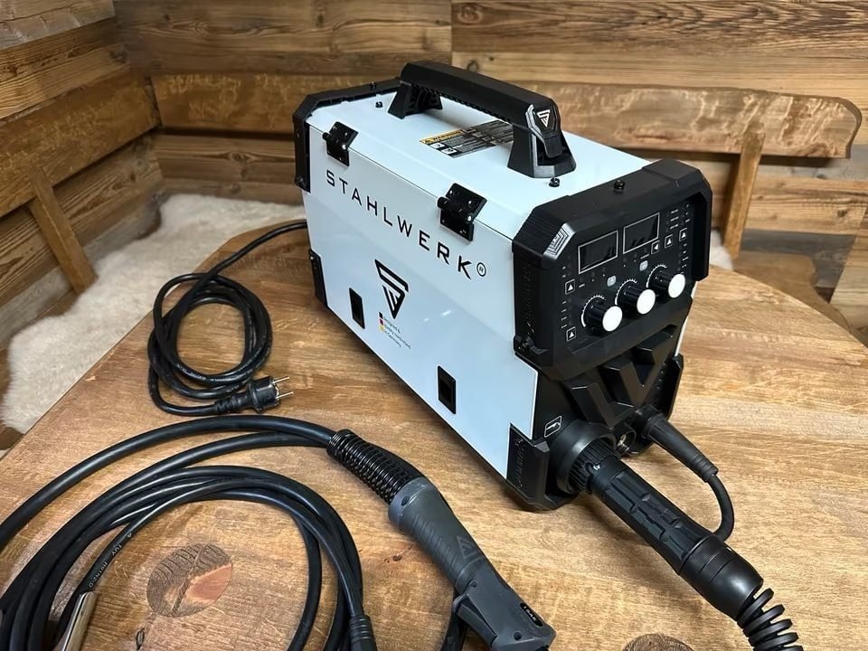 STAHLWERK MIG MAG 200 Spot Puls Pro, Doe-het-zelf en Verbouw, Gereedschap | Lasapparaten, Verzenden, Zo goed als nieuw, 250 ampère of meer