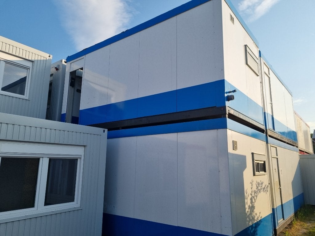 5 X Sanitair unit 2 WC’s 3 Urinoirs, Ophalen