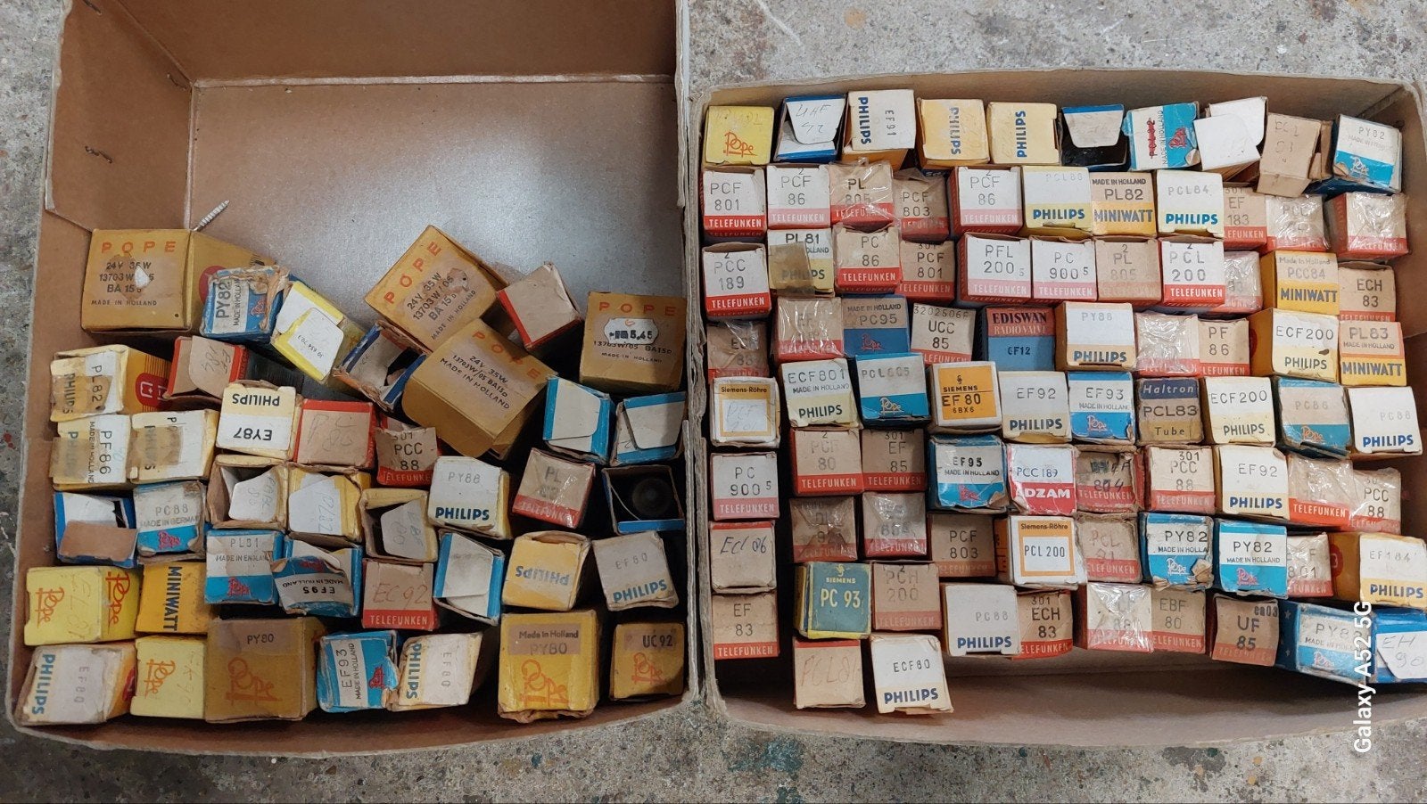 Diverse buizen en oude potentiometers GERESERVEERD voor Piet, Ophalen