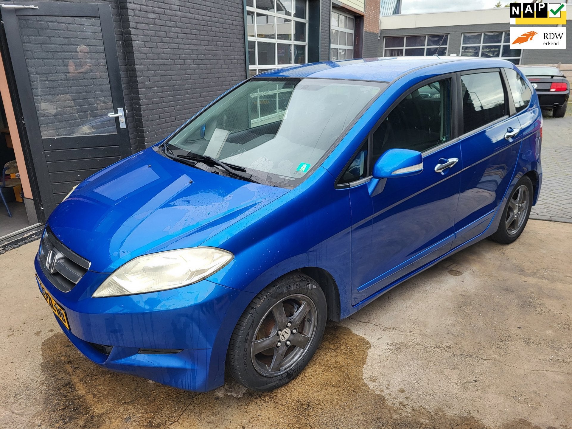 Honda FR-V 2.0i Comfort 6 zitter, Auto's, Honda, Voorwielaandrijving, 1998 cc, Stof, Gebruikt