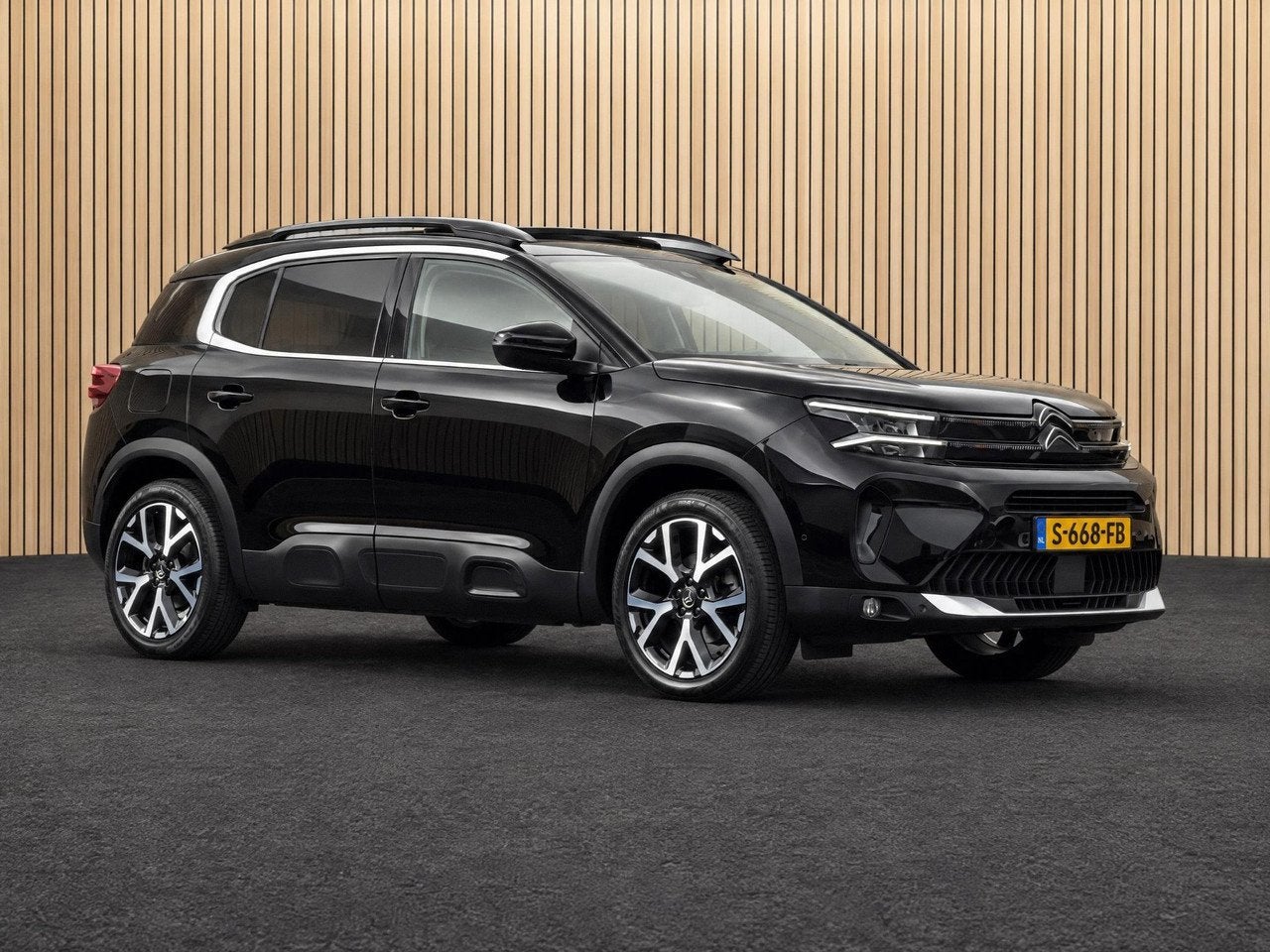 Citroën C5 Aircross 1.2 PT 130 Shine Automaat | Panoramadak, Auto's, Automaat, 15 km/l, Gebruikt, 1199 cc