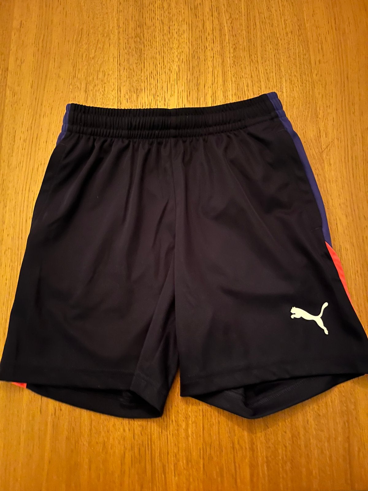 Puma short maat 140, Ophalen of Verzenden, Zo goed als nieuw, Jongen, Broek