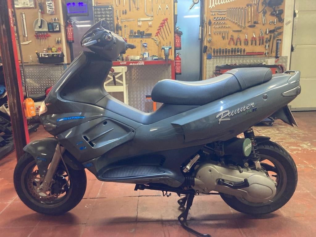 gilera runner fxr 180, Motoren, Scooter, Gebruikt, Particulier, 1 cilinder