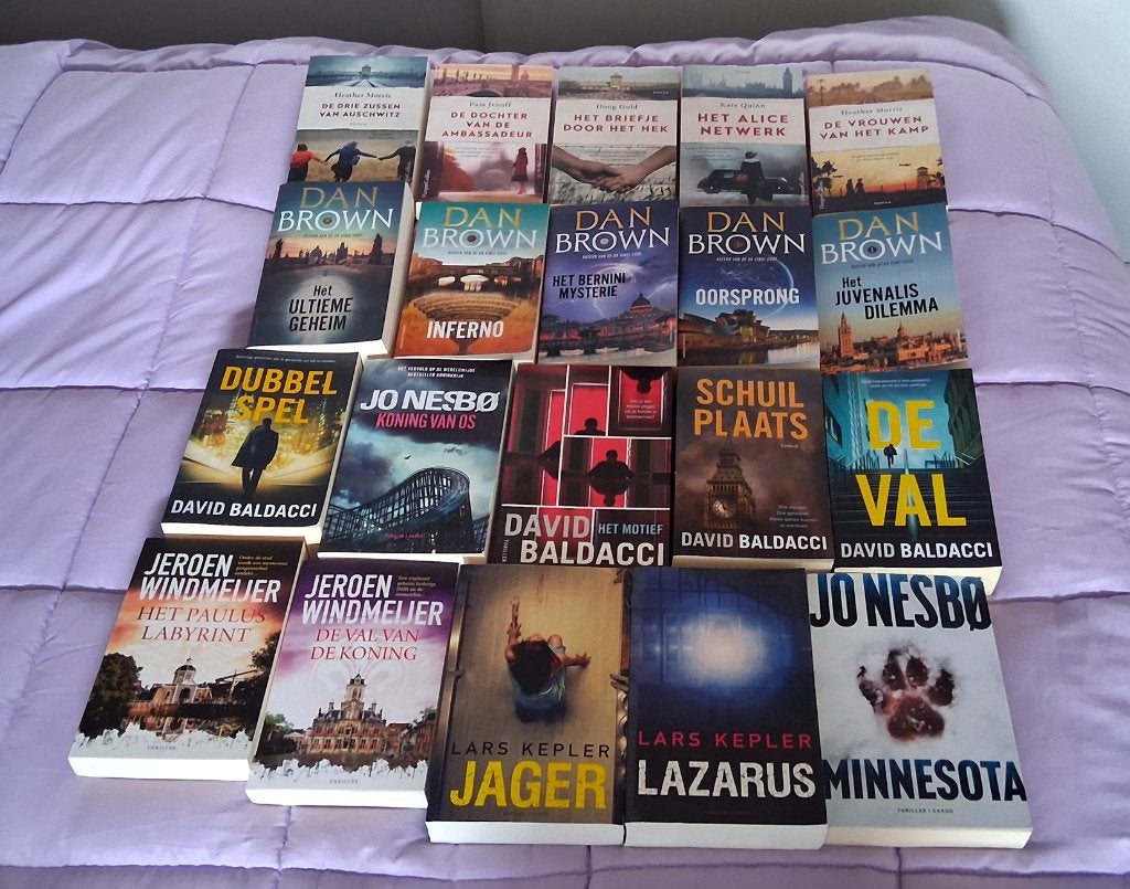 Boekenbundel - 52 boeken (Romans, Thrillers, Historisch), Boeken, Ophalen, Zo goed als nieuw, Nederland, Dan Brown
