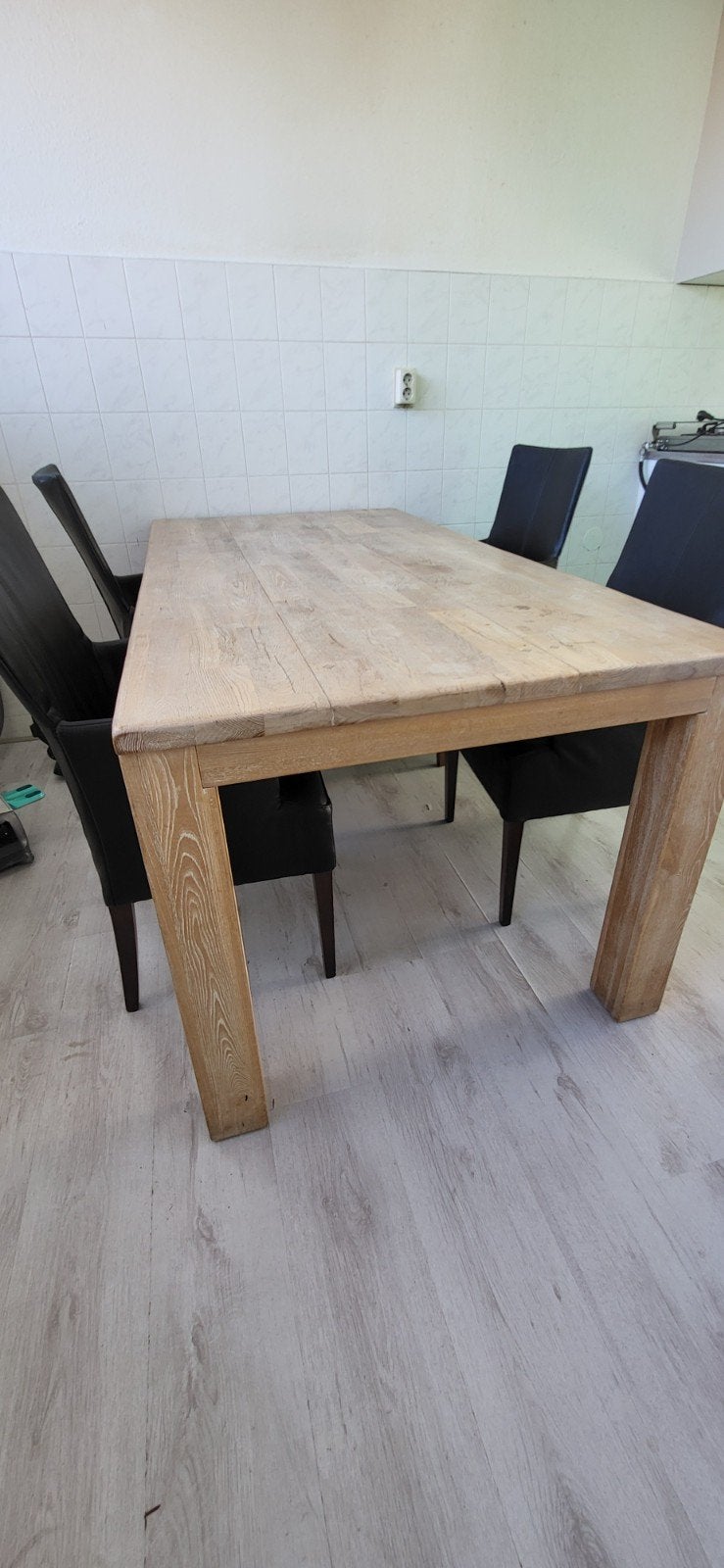 GRATIS Robuuste eikenhouten eettafel  180 X 90 cm, Landelijk, Robuust, Eikenhout, Zo goed als nieuw, 150 tot 200 cm