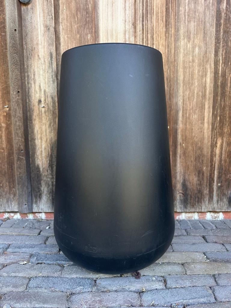 Elho bloempot zwart 67 hoog, Tuin en Terras, Bloempotten, Kunststof, Gebruikt, Rond, Binnen