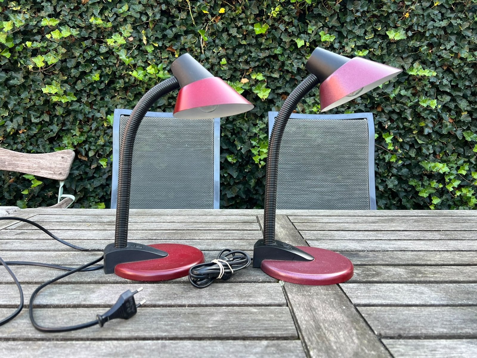2 Vintage HEMA bureaulampen, rood/zwart, flexibele hals, Gebruikt, Vintage, E14 (klein), Ophalen of Verzenden