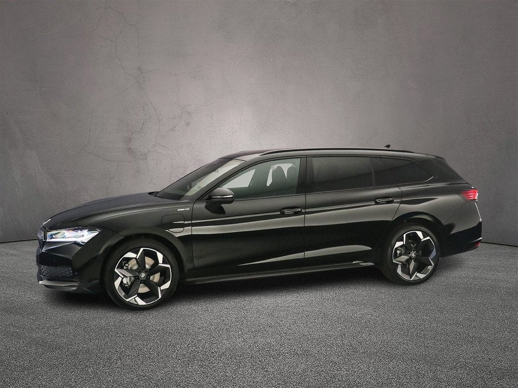 Skoda Superb Combi, Auto's, Skoda, Euro 6, 4 cilinders, 250 km/l, 135 min