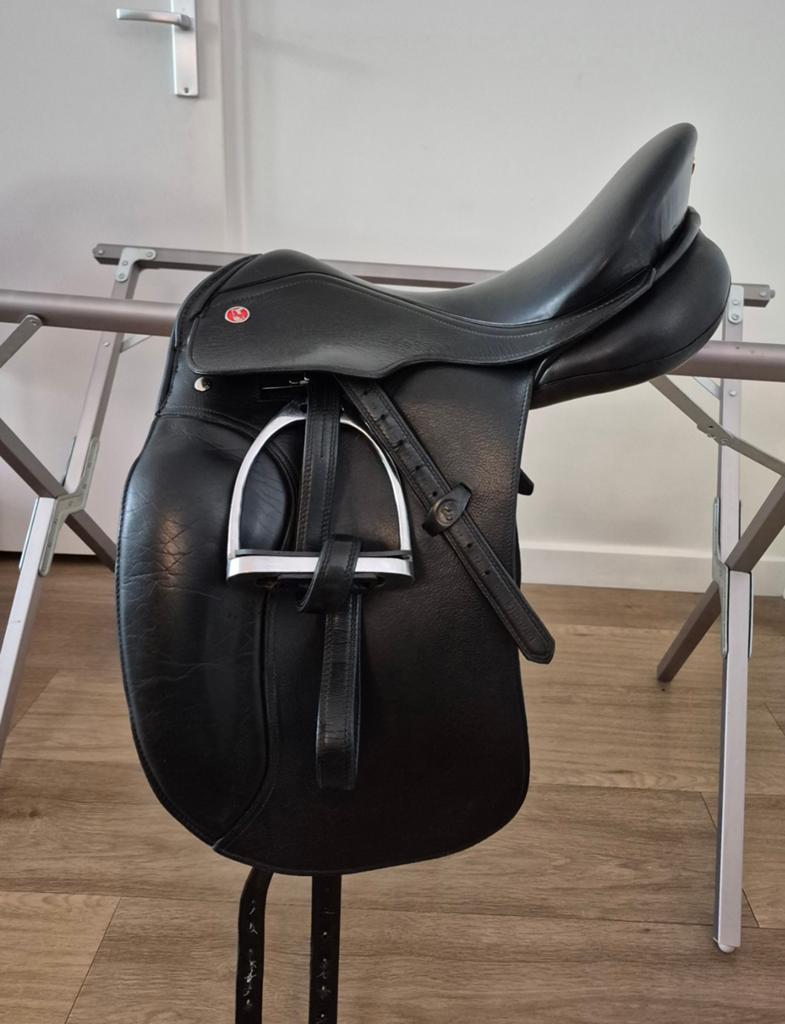 Fijn Kieffer Hamburg Exclusive dressuurzadel 17 inch, Dieren en Toebehoren, Paarden en Pony's | Zadels, Ophalen of Verzenden, Gebruikt