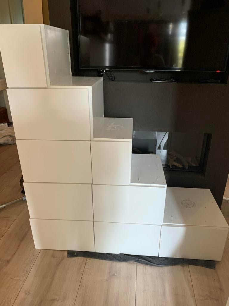 Mdf kast met vakken speels model, Ophalen, Gebruikt
