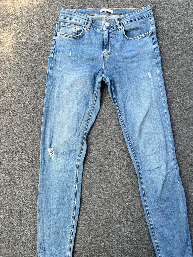 Zara Premium Denim dames jeans maat M – hwaist – goede staat, Ophalen of Verzenden, Zo goed als nieuw, Blauw, W28 - W29 (confectie 36)