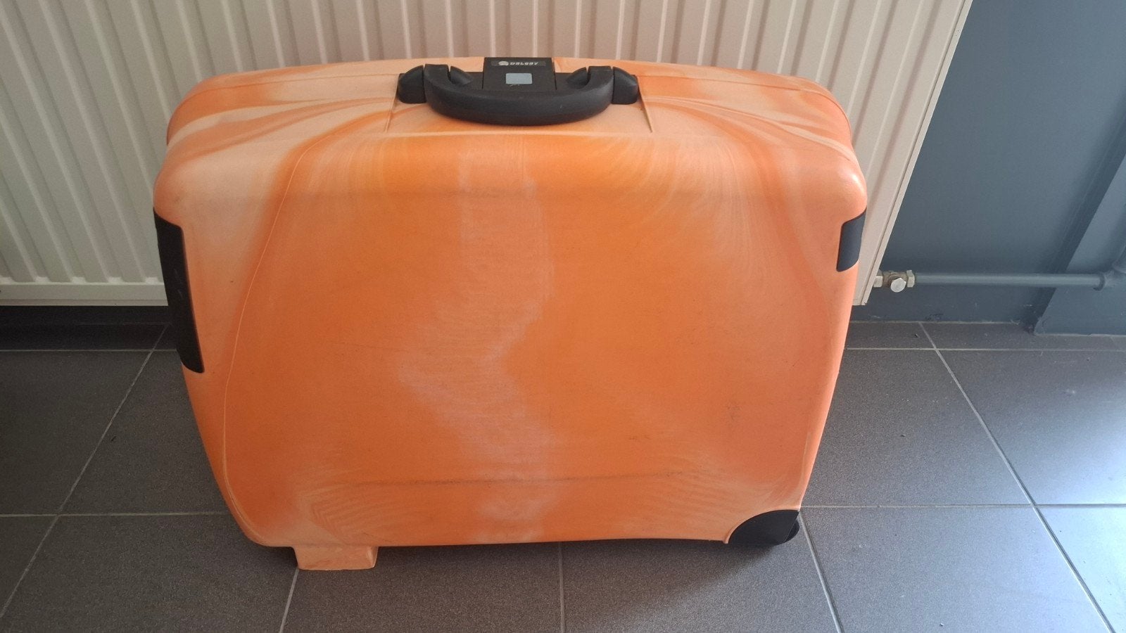Oranje Delsey Koffer met Wieltjes en Slot, Gebruikt, Hard kunststof, Minder dan 35 cm, Ophalen