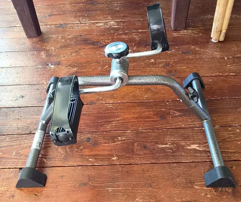 Handige en compacte stoelfietser, Ophalen, Zo goed als nieuw, Metaal, Stoelfiets