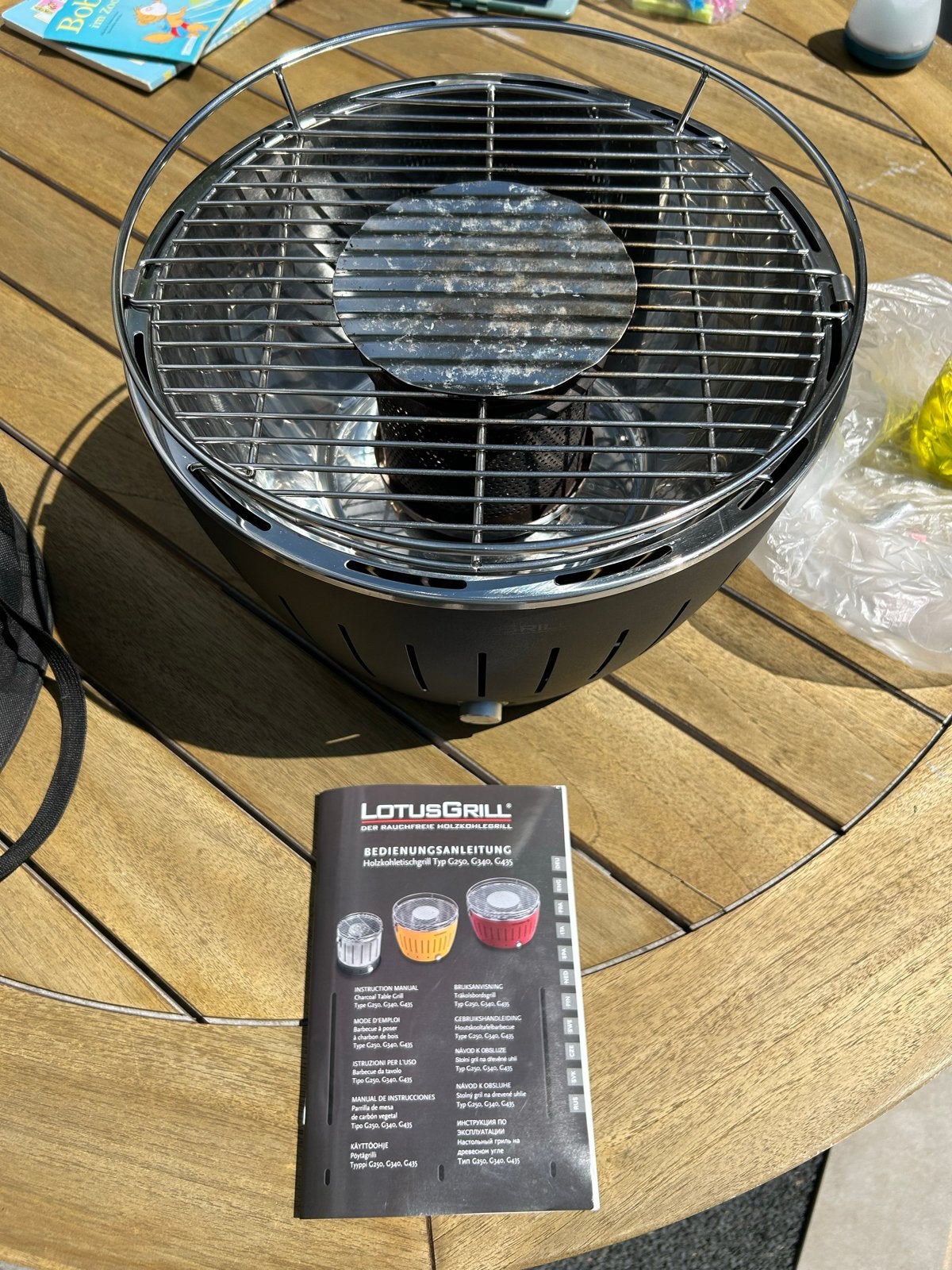 LotusGrill G340 Houtskoolbarbecue - Draagbaar en Rookvrij, Tuin en Terras, Ophalen of Verzenden, Zo goed als nieuw