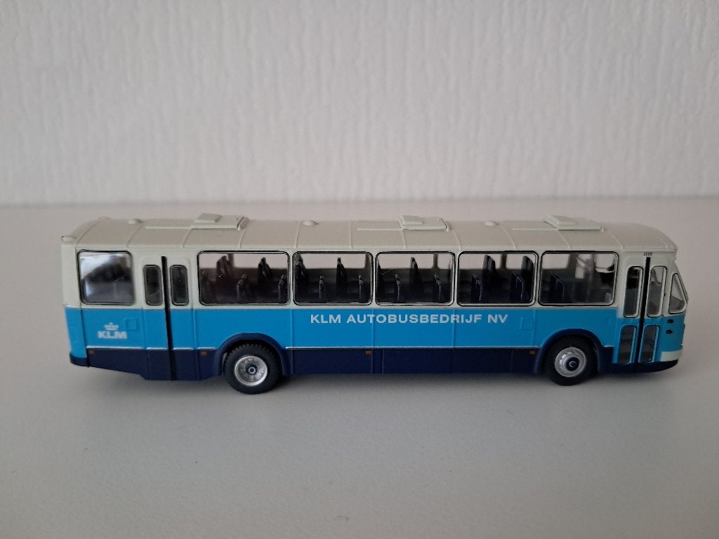 Artitec streekbus KLM 1/87, Ophalen of Verzenden, Nieuw, Bus of Vrachtwagen, Overige merken