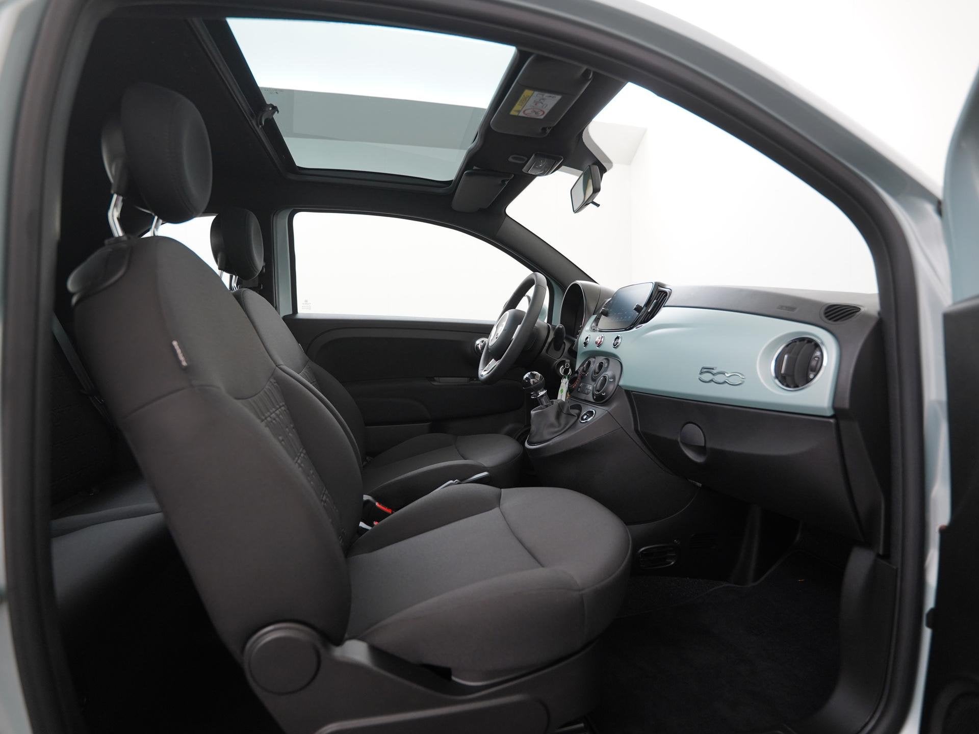 Fiat 500 1.0 Hybrid Dolcevita | Panoramadak | Apple/Android, 12 maanden, Stof, 4 stoelen, Origineel Nederlands