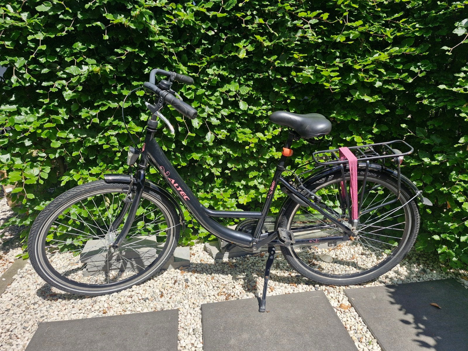 Altec belle zwarte meisjes fiets 26 inch, Ophalen, Gebruikt