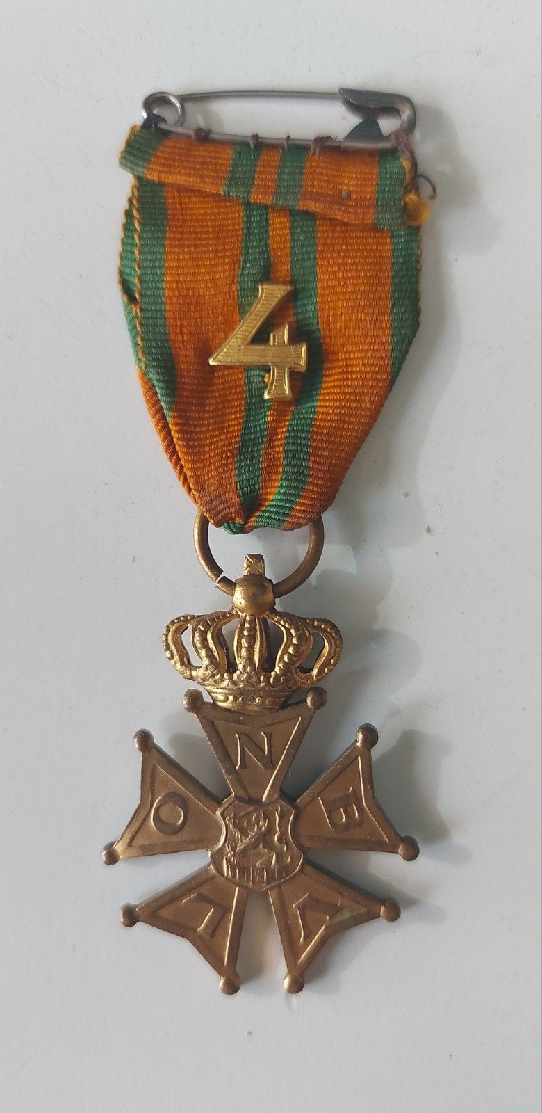 Medaille Nijmeegse Vierdaagse 2e keer plus cijfer, Verzenden, Overige materialen, Nederland