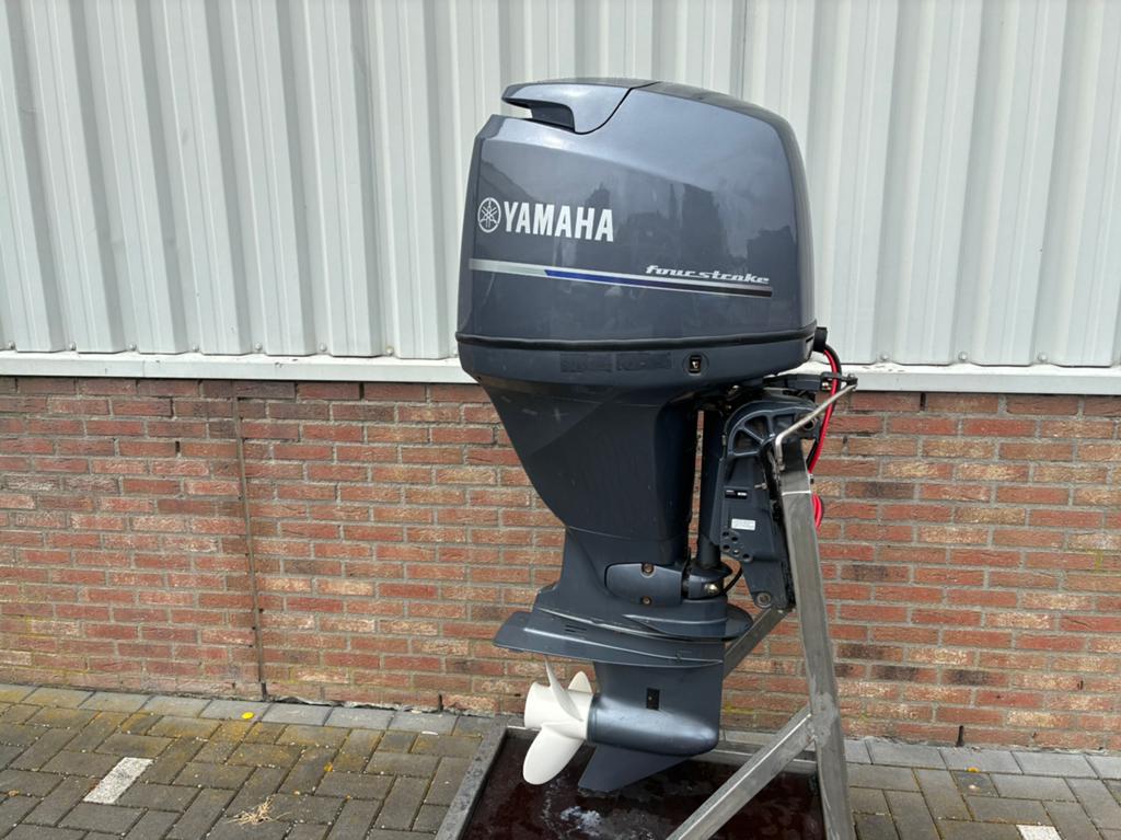 Yamaha 100 pk 4 takt EFI, bj 2010, Powertrim, vaarklaar !, Watersport en Boten, Buiten- en Binnenboordmotoren, Viertaktmotor, Ophalen of Verzenden