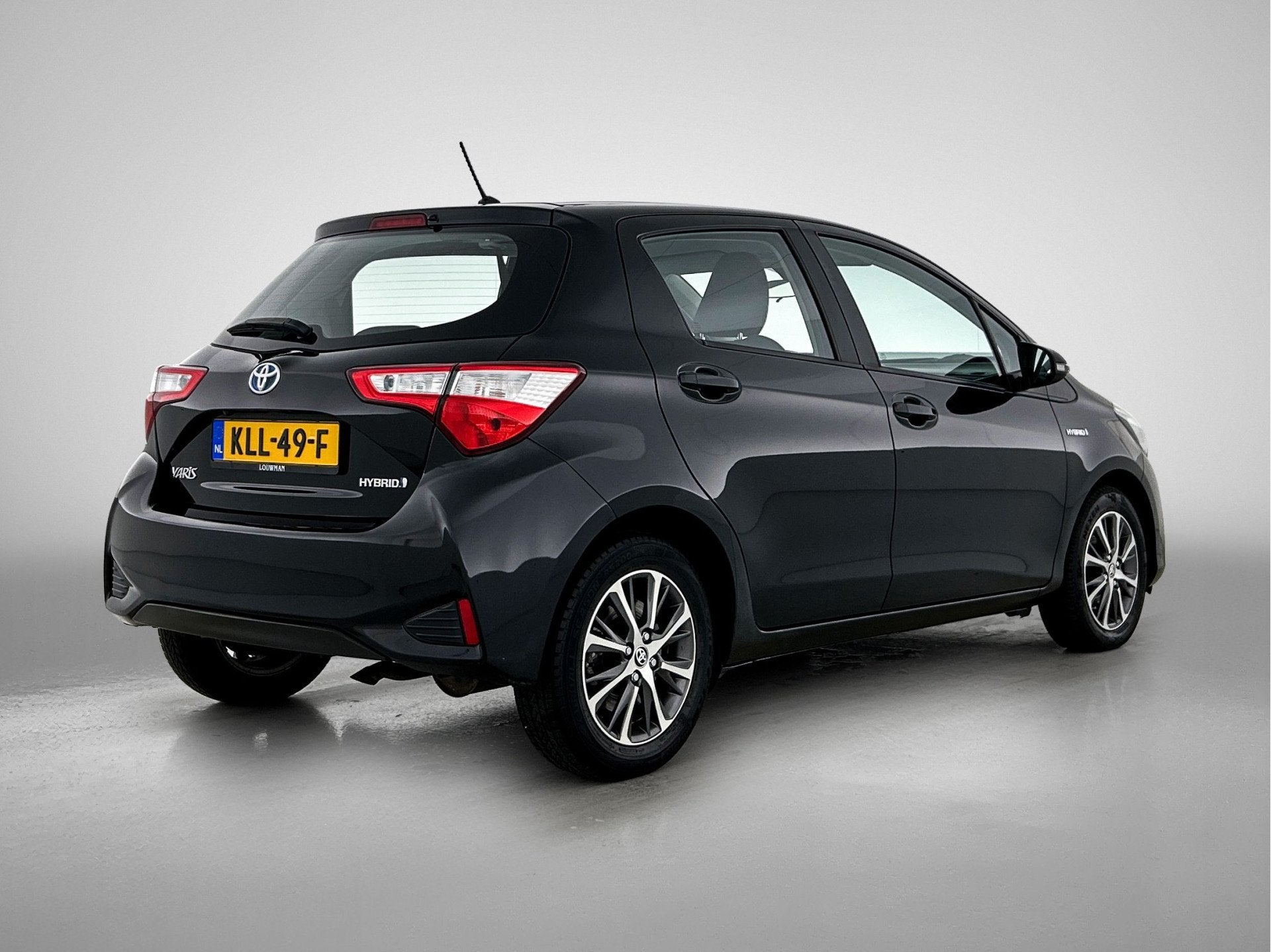 Toyota Yaris 1.5 Hybrid Dynamic | Navigatie | Climate Contro, 12 maanden, Gebruikt, Euro 6, 4 cilinders