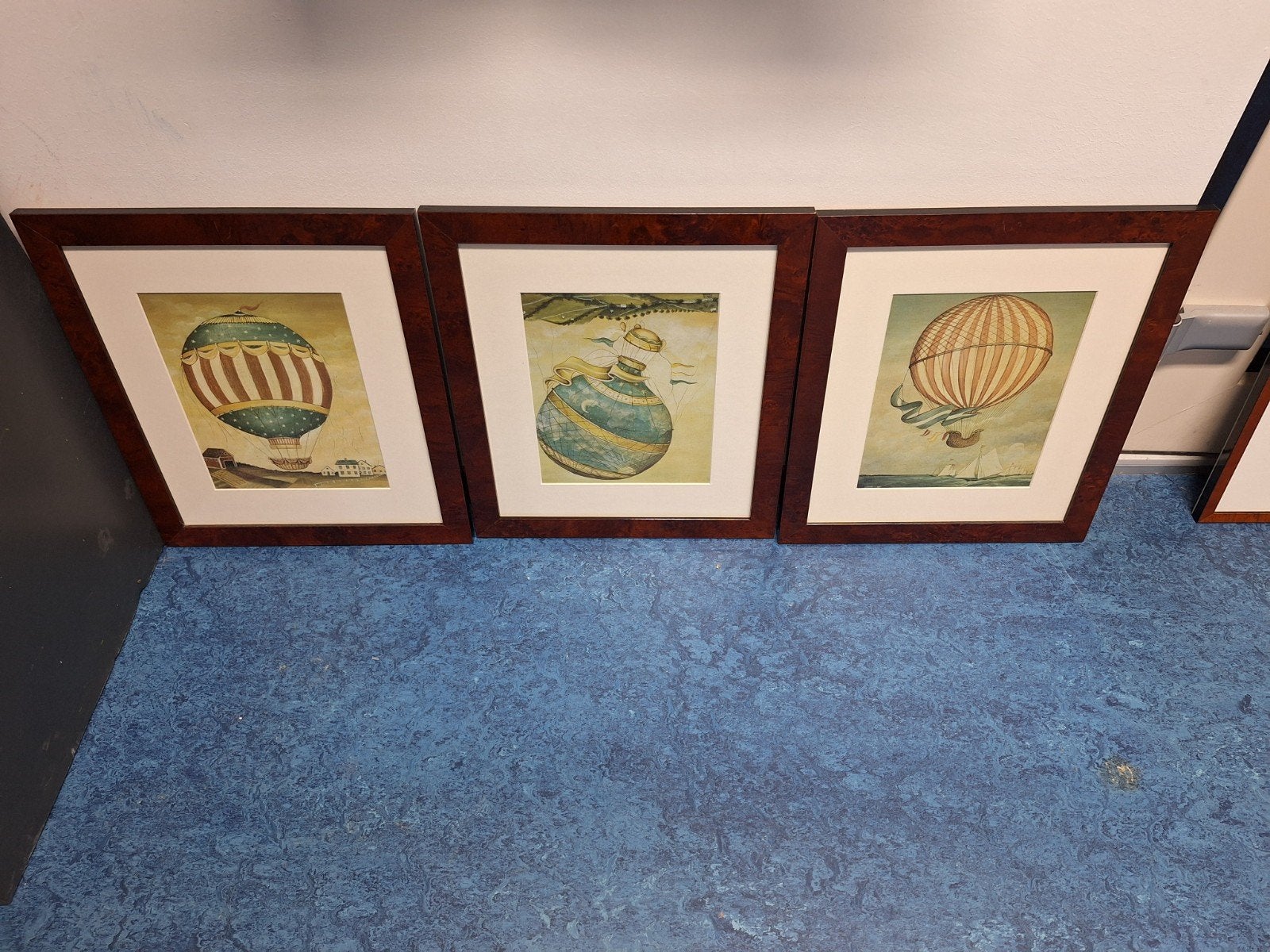8 ingelijste vintage luchtballon prenten (31x40 cm), Ophalen, Minder dan 50 cm, Overige typen, ?