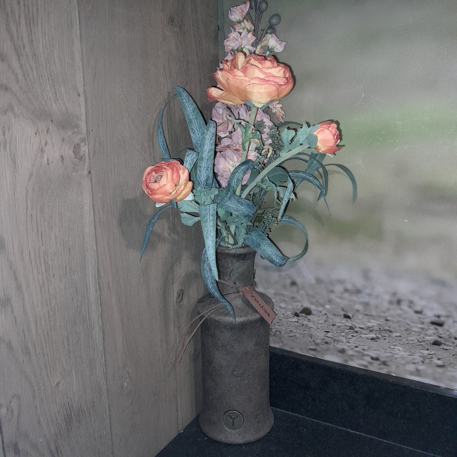 brynxz vaas met kunst bloemen, Ophalen of Verzenden, Zo goed als nieuw
