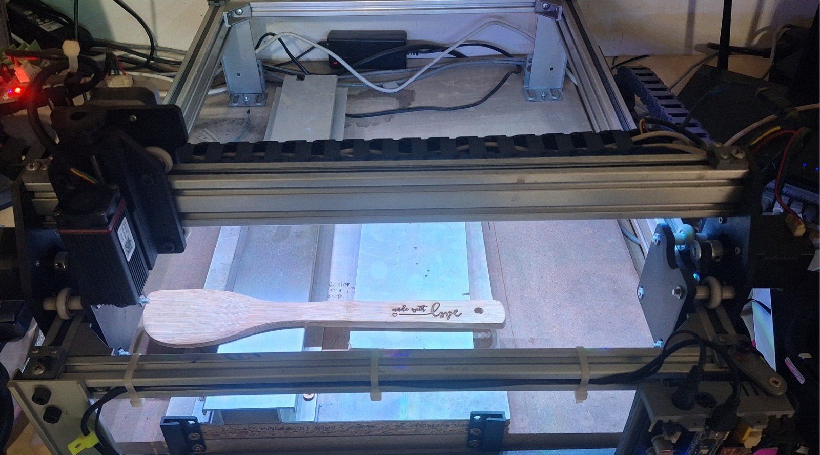Lasergraveermachine voor hout en meer, Ophalen