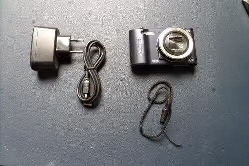 Camera - Digitaal - Samsung WB30F - USB kabel - WIFI, Audio, Tv en Foto, Ophalen, Beeldstabilisatie, 16 megapixels, Zo goed als nieuw