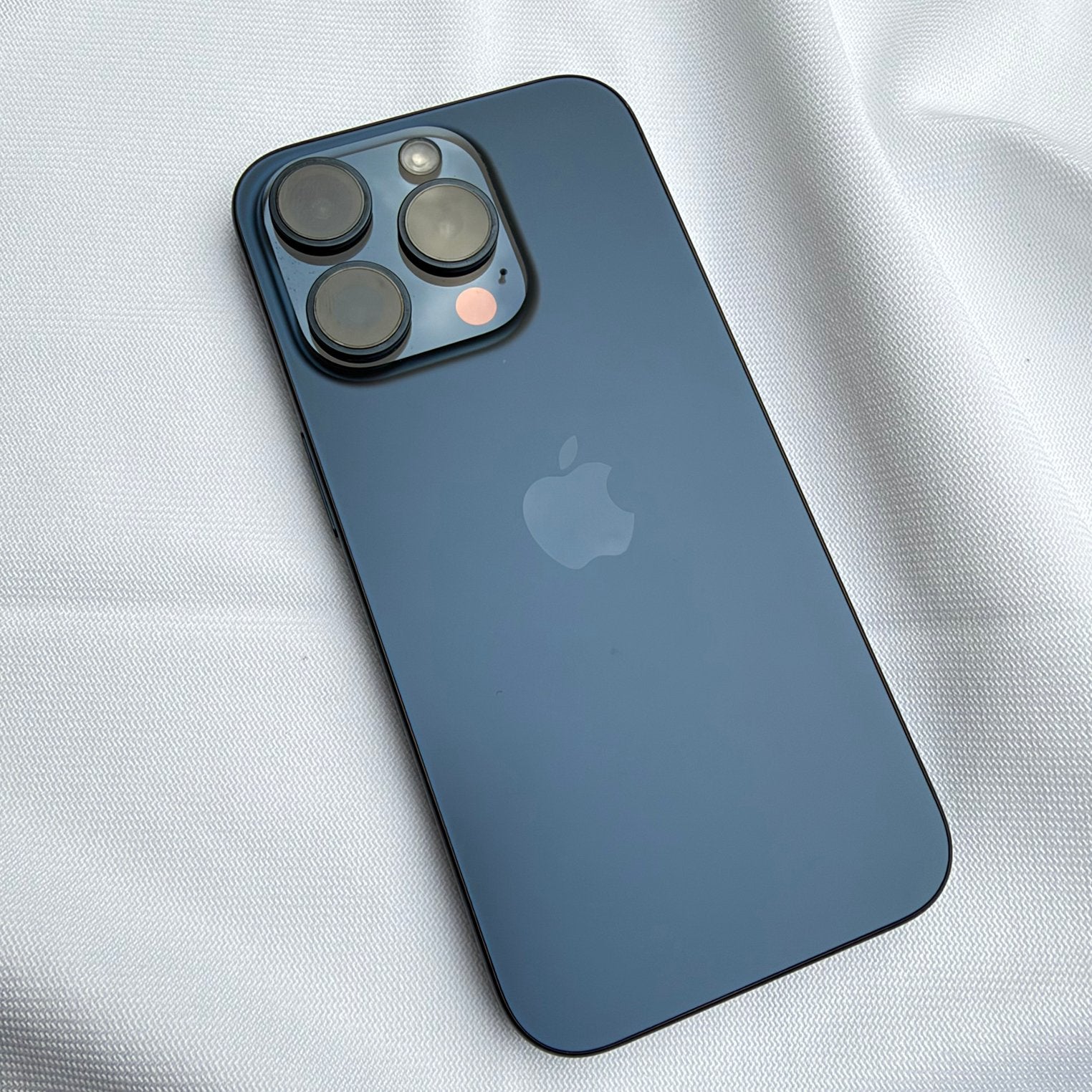 Foto 2 van Iphone 15 pro - 128GB