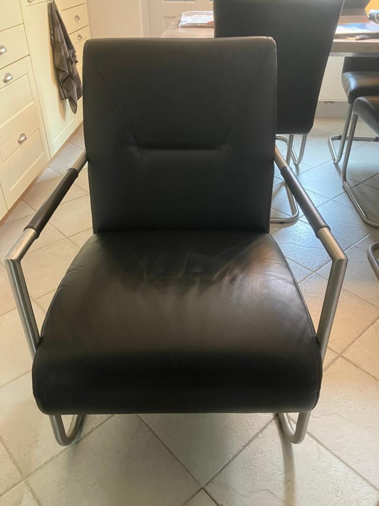 Zwart leer fauteuil, Ophalen, Zo goed als nieuw, 50 tot 75 cm, Leer