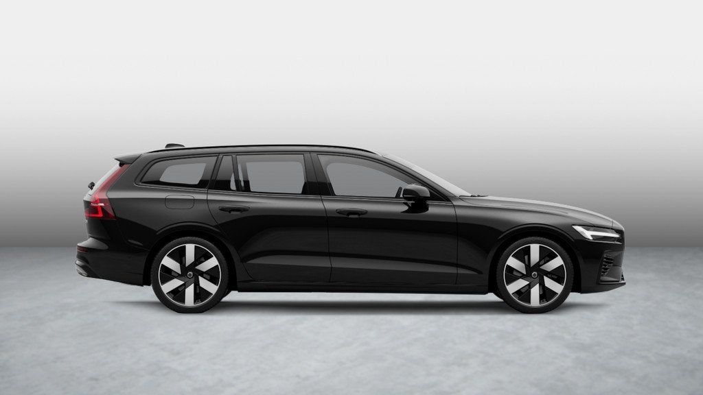 Volvo V60 T8 Plug-in hybrid AWD Ultra Dark, Auto's, Volvo, Automaat, 4 cilinders, 180 min, Zwart