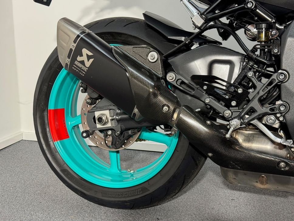 YAMAHA MT 10 ABS (bj 2022), Motoren, 4 cilinders, Bedrijf, Onbekend, YAMAHA