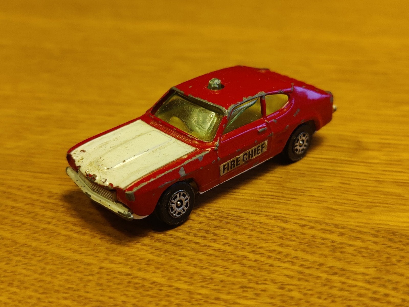Corgi Juniors Ford Capri Fire Chief, Ophalen of Verzenden