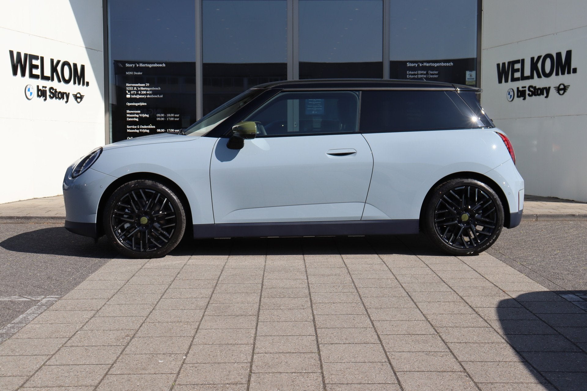 MINI Hatchback SE / Pakket XL / Pakket XL / Panoramadak / JC, Auto's, Dealer onderhouden, 4 stoelen, Leder en Stof, Mini Electric