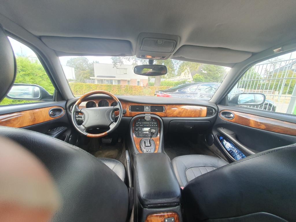 Jaguar XJ 3.2 Executive V8 1998 Grijs, foto 12
