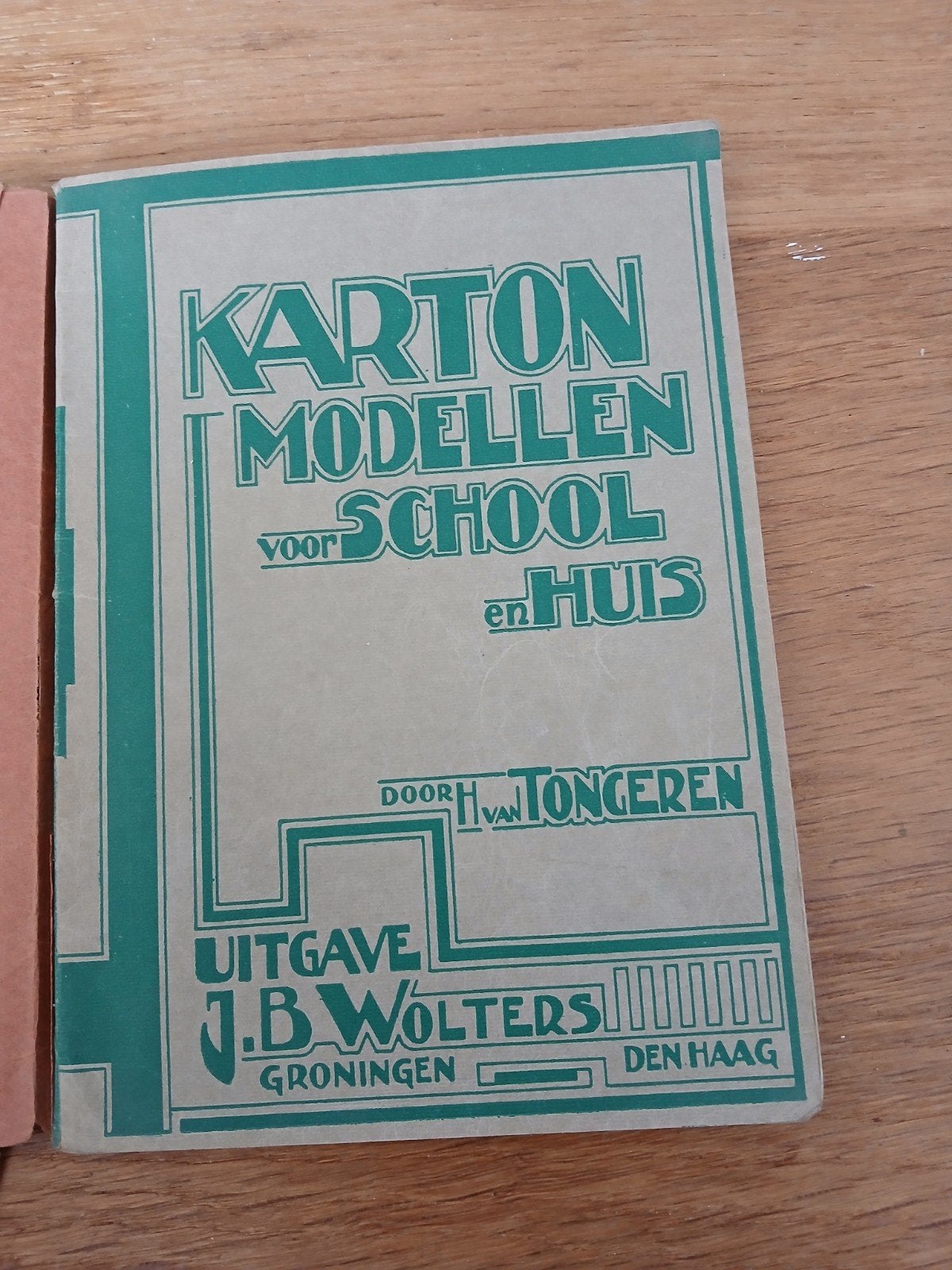Kartonmodellen voor School en Huis - H. van Tongeren, Gelezen, Ophalen of Verzenden, H. van Tongeren, Overige onderwerpen