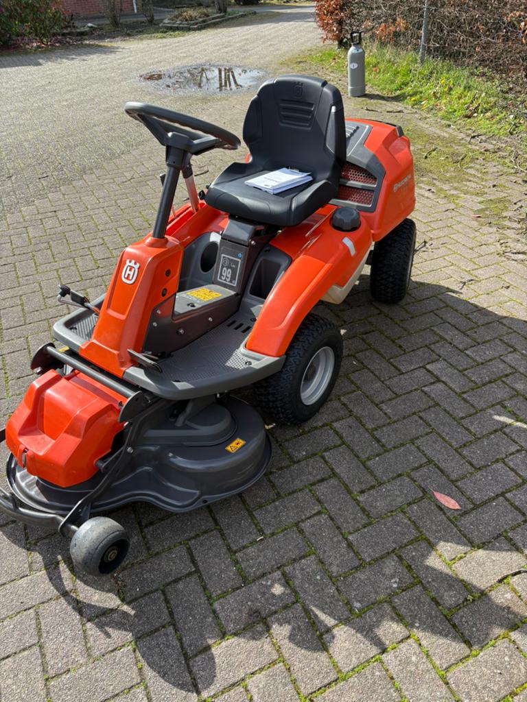 Husqvarna Rider 214 c  nieuwstaat !!!! Nog maar 16 uur, -, -, Mulchfunctie, Ophalen of Verzenden