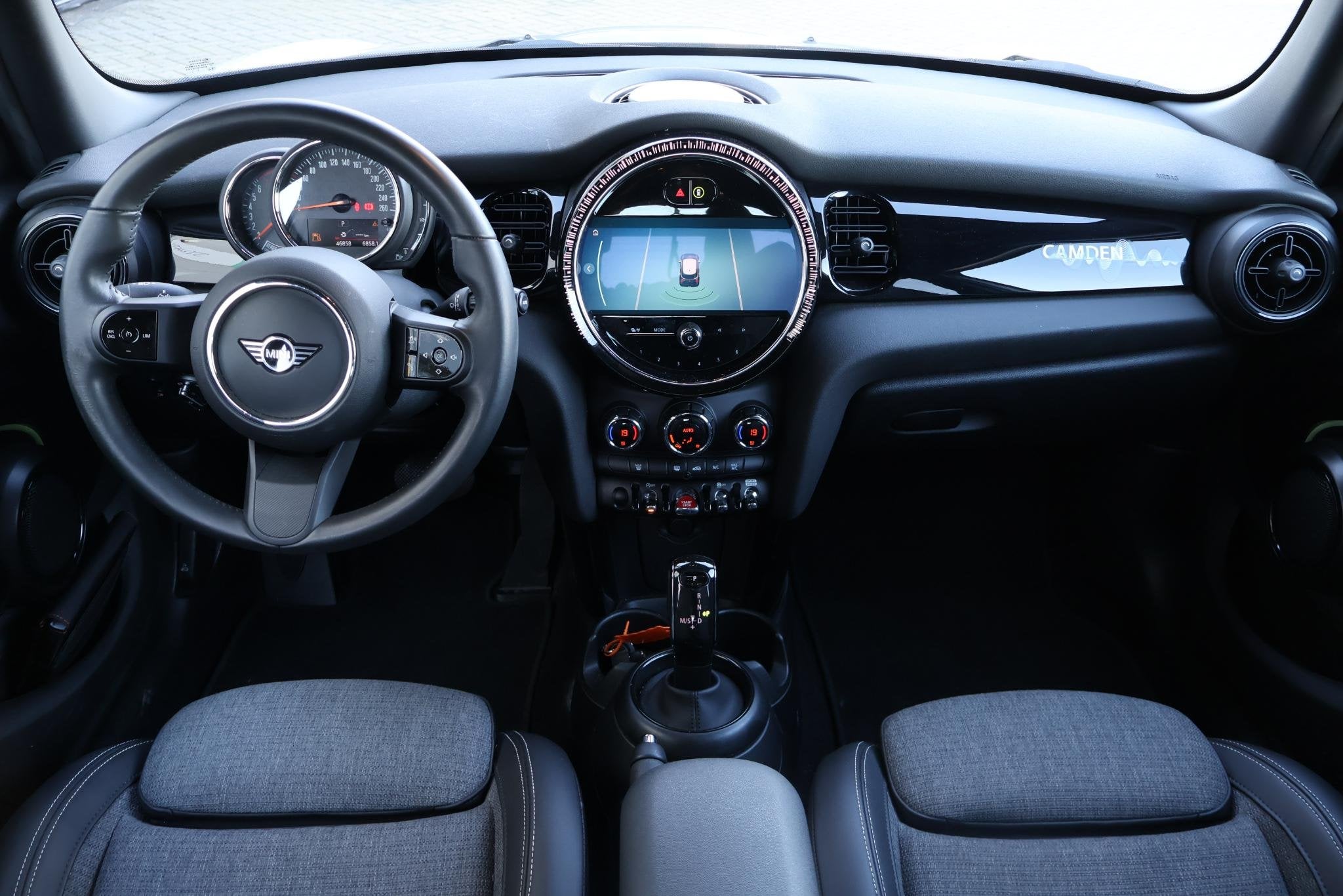 MINI Cooper 1.5 Cooper Camden Edition 1e Eigenaar | Volledig, Auto's, Mini, 136 pk, Gebruikt, Leder en Stof, Origineel Nederlands