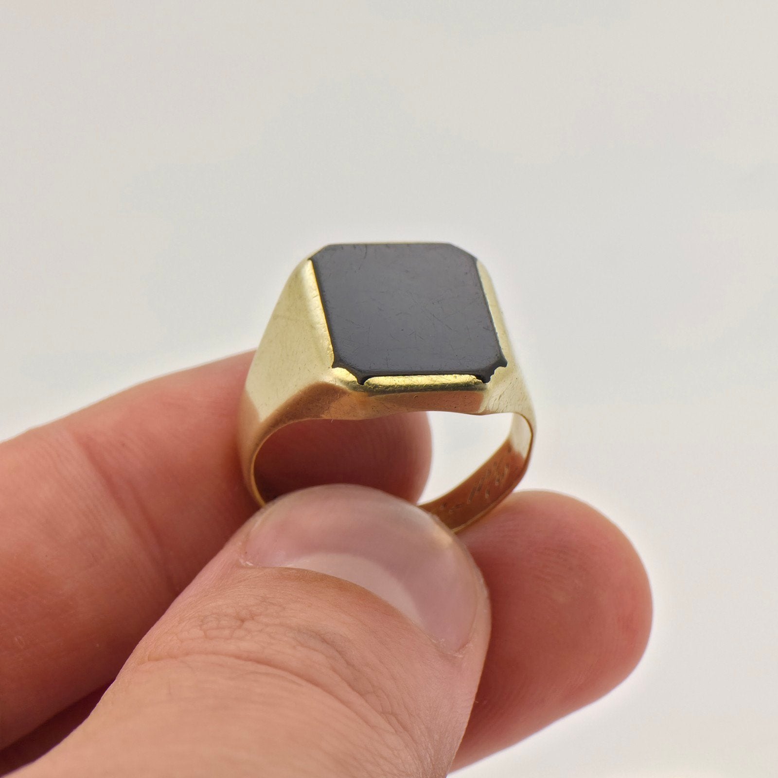Gouden Zegelring 14K 585 met Onyx Maat 20, Gebruikt, 20 of groter, Heer, Ophalen of Verzenden