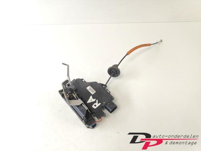Deurslot Mechaniek 4Deurs rechts-achter van een Audi A4, Gebruikt, -, -, -